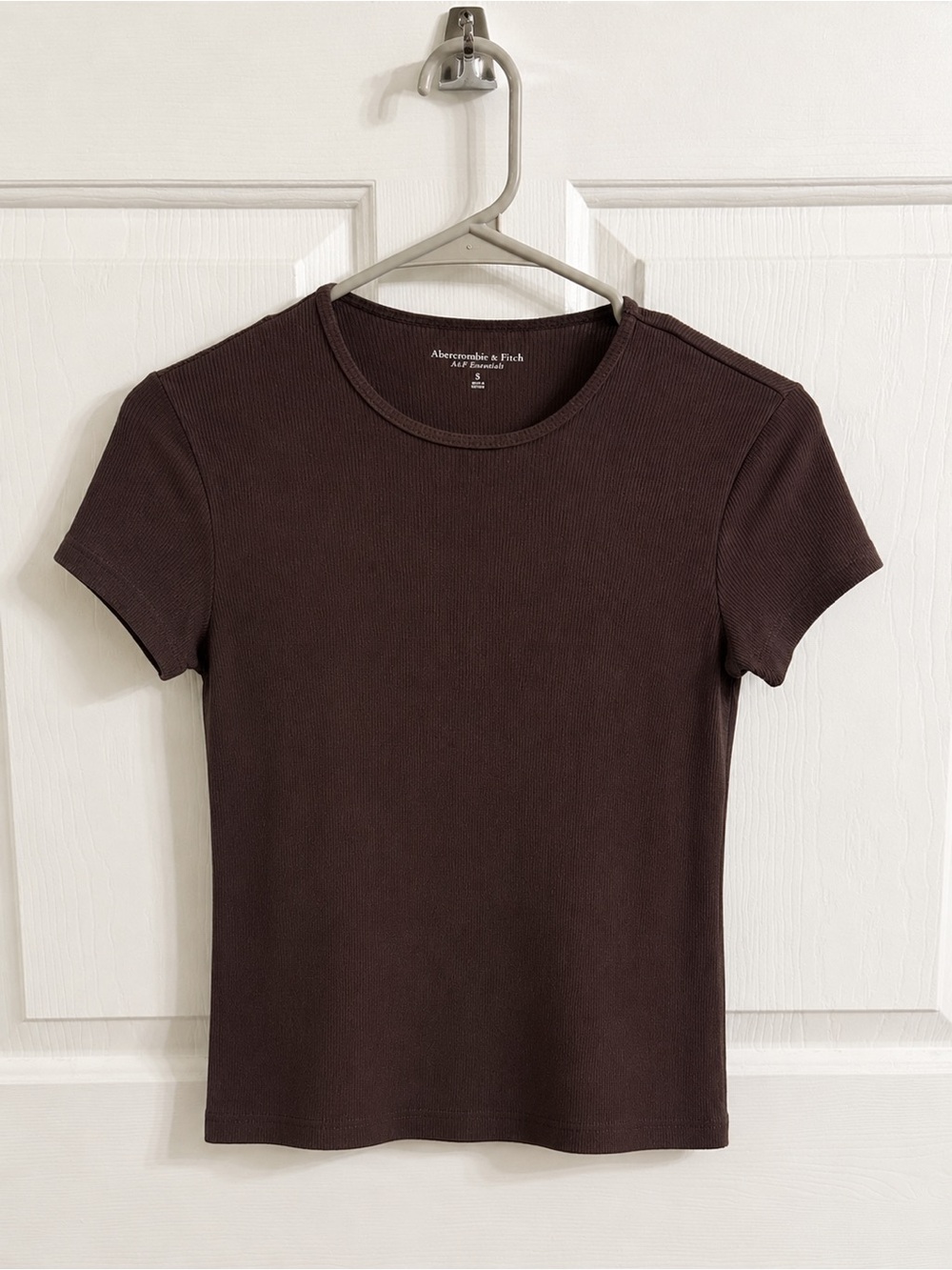 Abercrombie brown baby tee